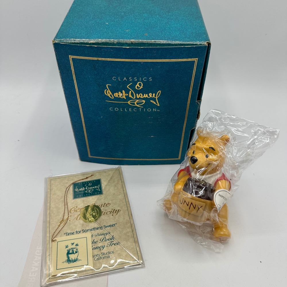 WDCC Winnie the Pooh Time for Something Sweet 1996 Membership Figurine COA Box - Picture 1 of 6